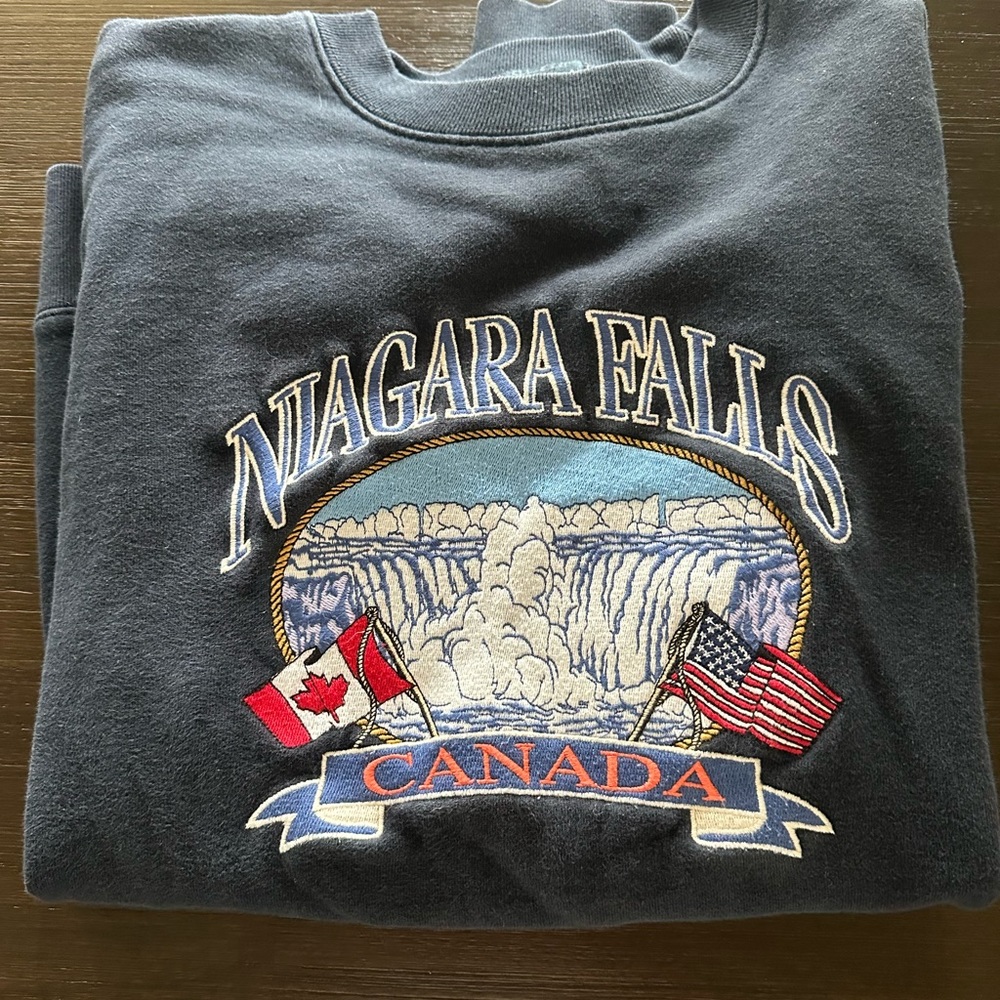 Brandy Melville Crewneck